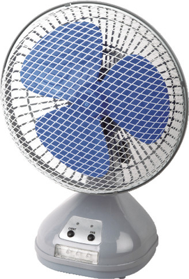 Bom preço. Fã portátil recarregável com luz do diodo emissor de luz, ventilador do metal de refrigeração portátil on-line