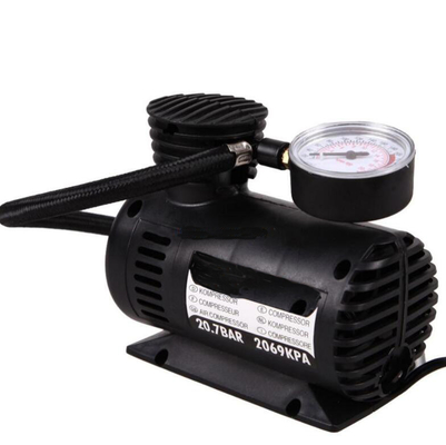 O auto compressor de ar preto para pneumáticos do carro, Ce alistou a bomba portátil do pneu de carro