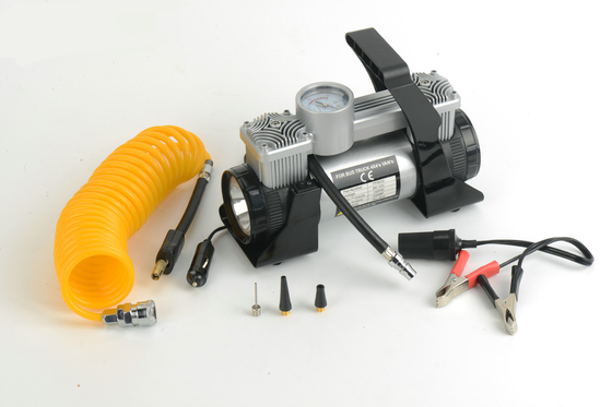 Caminhão Mini Tire Air Pump cor preta de prata 180w de uma C.C. de 12 volts com luz