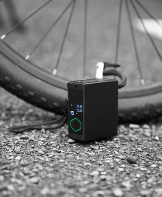 Motocicleta / E-bike Adequado 150psi Pneus elétricos portáteis Pomba de ar Display digital Bateria de 1000mAh