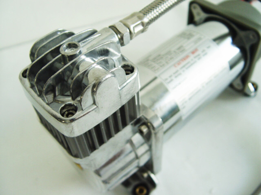 Bom preço. Compressor 150psi 2.18CFM da suspensão do passeio do ar da bolsa a ar de Chrome, compressor de ar do carro 12v on-line