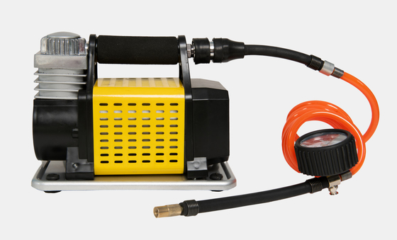 Inflador de pneus de automóvel portátil de metal DC12V com manômetro e mangueira de pressão de metal